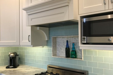 Inspiration for a timeless kitchen remodel in Seattle