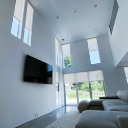 Pasadena Minimalism House - Curtains