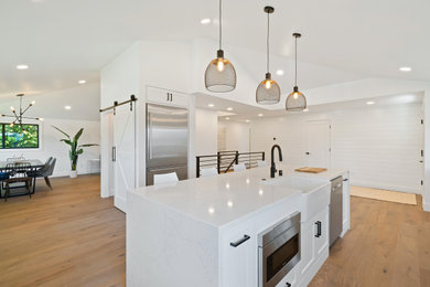 Example of a kitchen design in Vancouver