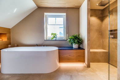 Modernes Badezimmer in München