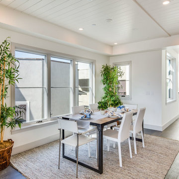 Relaxed Coastal Beach Home in Hermosa Beach