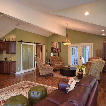 Sunroom & Bar