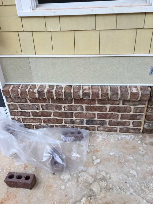 Siding & trim colors to best match this brick?