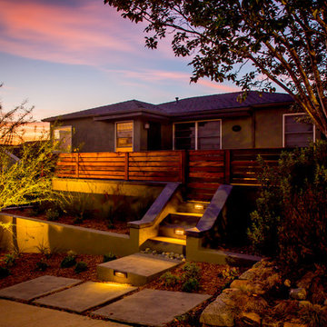 Point Loma Entry & Courtyard - Beautifully Lit Entry