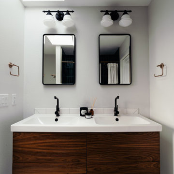 Mid-Mod Bathroom Reimagined
