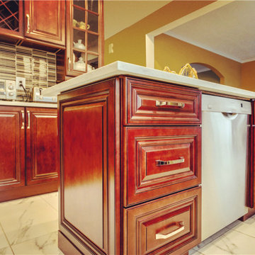 Traditonal Raised Panel Cabinets
