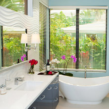 Cisco's bathroom