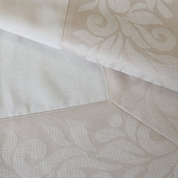 Geneva Tablecloth - Tablecloths