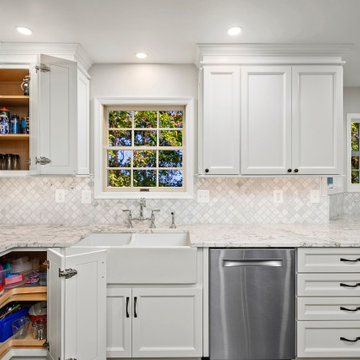 Bowie Kitchen & Foyer Remodel