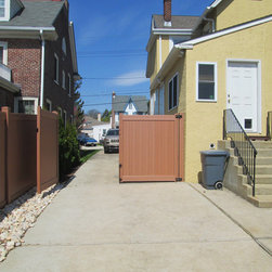 Composite Fence & Gate - Home Fencing And Gates