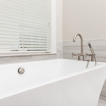 Serpentino Blanco Master Bathroom