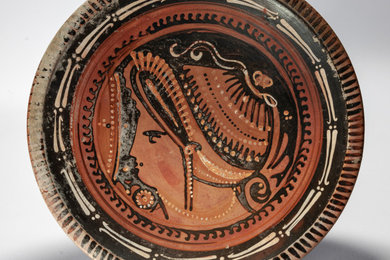 Тарелка краснофигурная, Древняя Греция, последняя четверть IV века до н.э.