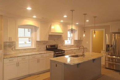 Kitchen - kitchen idea in Philadelphia