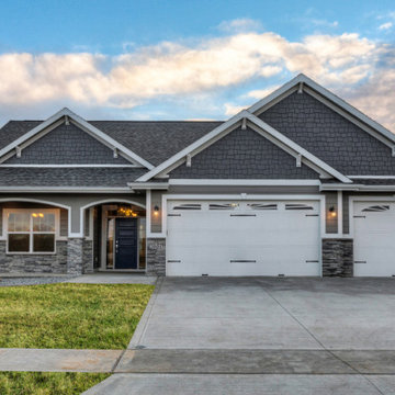 Craftsman Ranch Plan #65518