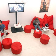 YAYA Cafe / Lounge