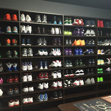 Wark in wardrobe / sneaker room