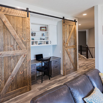 Serene Lakeside Elegance: A Tour of Shorewood's Dream Retreat