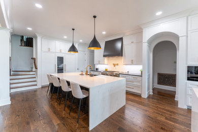Inspiration for a transitional kitchen remodel in Nashville