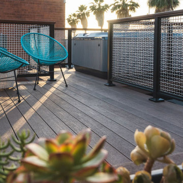 Steedle Brothers' Shipping Container Bar and Deck