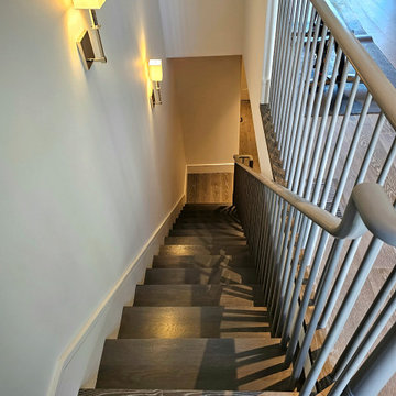 Project #112 | Traditional Staircase with Continuous Rail System