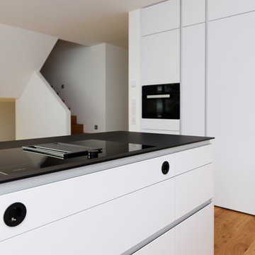 Minimalistische Küche im Bauhaus Stil
