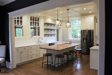 Inspiration for a transitional kitchen remodel in Louisville