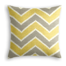 Pillows, rugs, accents