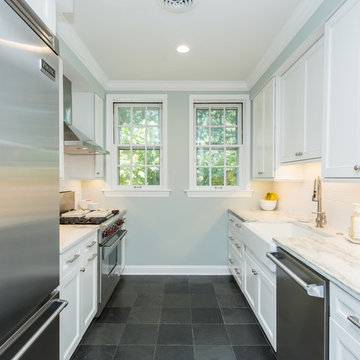 Ladue Traditional KitchenKitchen