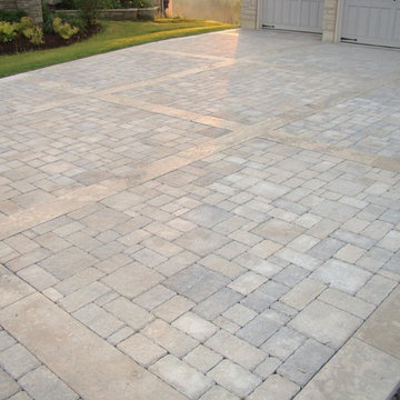 Kleinburg interlock driveway