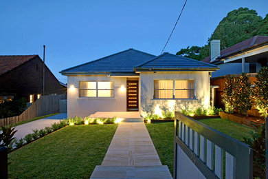 This is an example of a modern garden in Sydney.