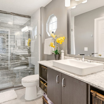 Modern Bathroom in Massillon
