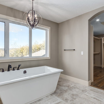 Beautiful Transitional Acreage in Calgary area