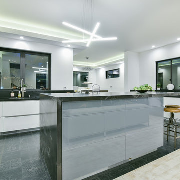 La Jolla Contemporary Custom