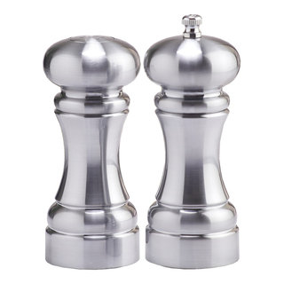 https://st.hzcdn.com/fimgs/e261cc0c0cd5a5db_0828-w320-h320-b1-p10--traditional-salt-and-pepper-shakers-and-mills.jpg