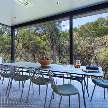 Madrones Residence