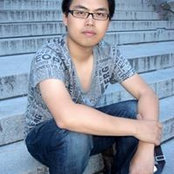 W Ling's photo