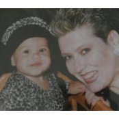 Julie Domingo's photo