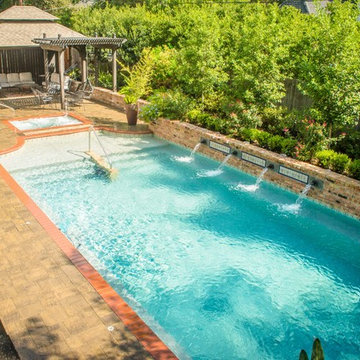 Brick and Tile Backyard Design - New Orleans Flavor