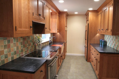 This is an example of an arts and crafts kitchen in Philadelphia.