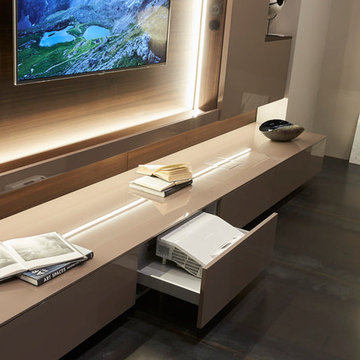 Turati T4 Wall Mounted