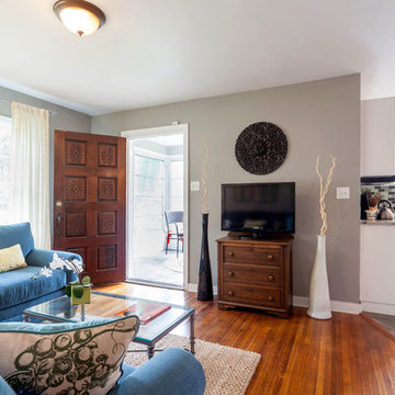 1940's Cottage in Hampton Terrace Sold After Rehab, Staging & Listing