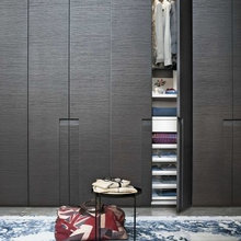 CLOSETS