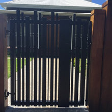 Gate