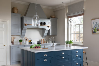 Photo of a classic kitchen in Hampshire.