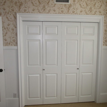 Hollow Core Bi-Folding Closet Doors