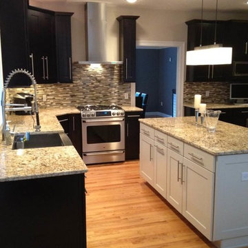 Reading Two-Tone Kitchen