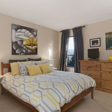 Artsy: Port Moody Town Home, Home Staging
