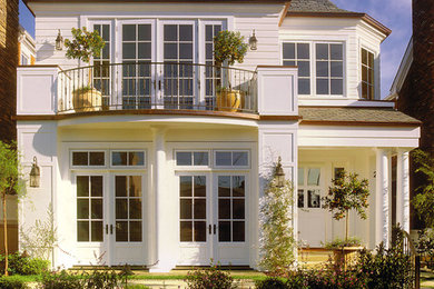 Home design - coastal home design idea in Sacramento