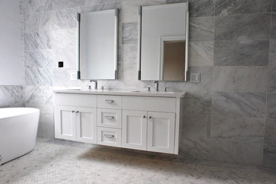 Example of a classic bathroom design in Boston