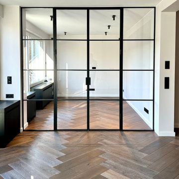 Loft Raumteiler – Eleganter Stahl-Glas-Akzent in Düsseldorf